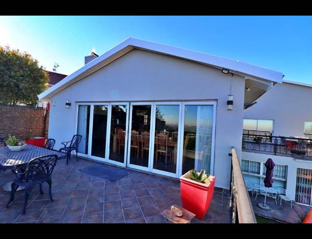 3 BEDROOM HOUSE FOR SALE IN SUNNYRIDGE